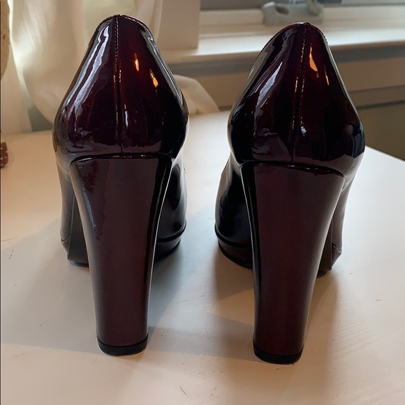 Stuart Weitzman Red Patent Leather Heels - Picture 3 of 3